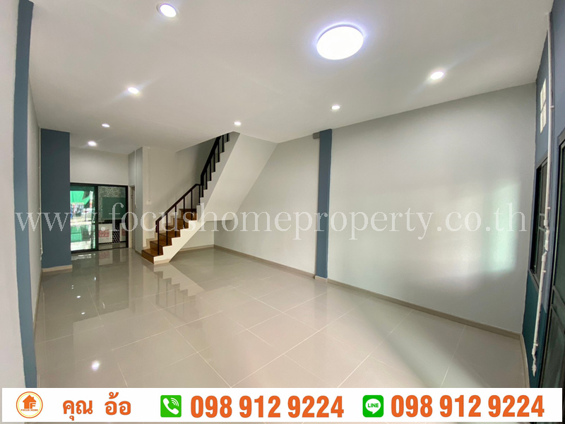 ขาย ทาวน์เฮ้าส์ สุขาภิบาล5 Renovate ใหม่